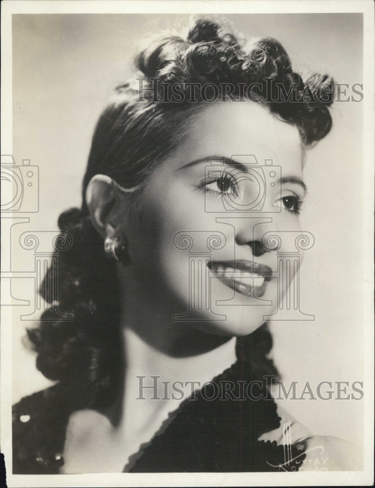 1945 Press Photo Singer Lee Farlow at Ruby Loo&#39;s Beachcomber - Historic Images