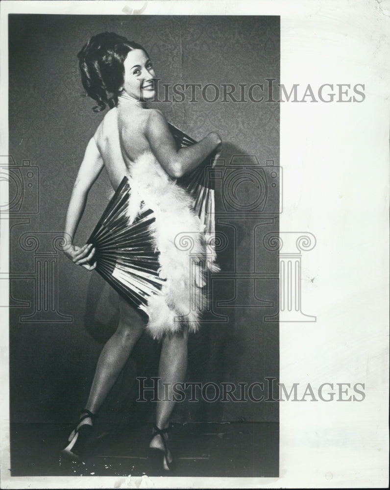 1972 Press Photo Actress Cynthia Faria in &quot;Gypsy&quot; - Historic Images