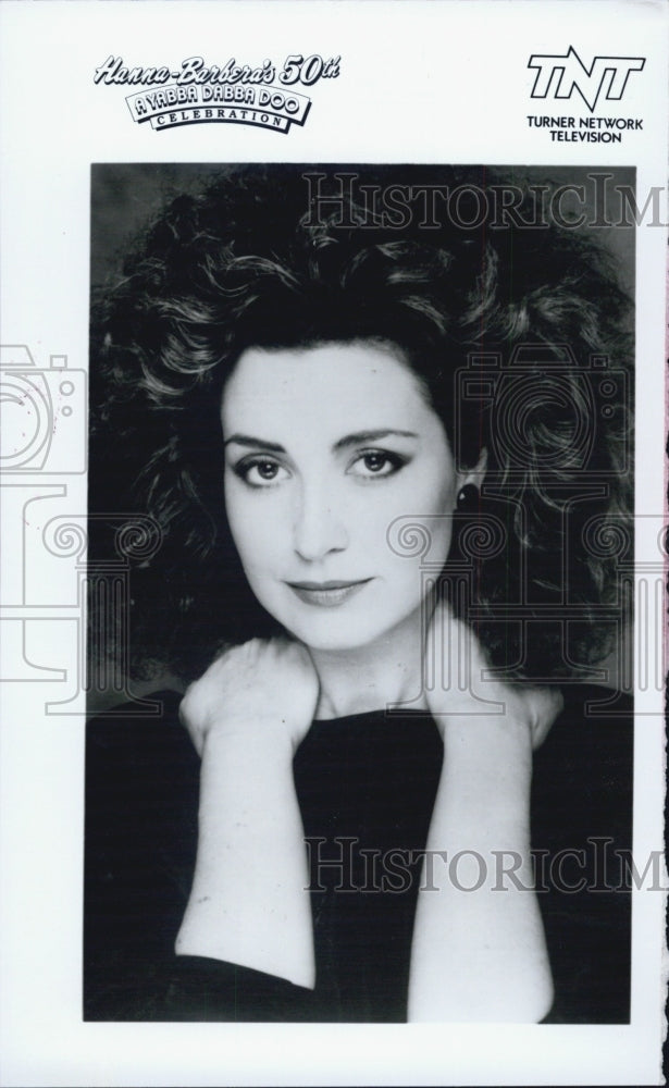 1996 Press Photo Actress Annie Potts posing - Historic Images