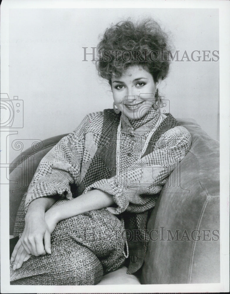 1986 Press Photo Annie Potts on "Designing Women" - Historic Images