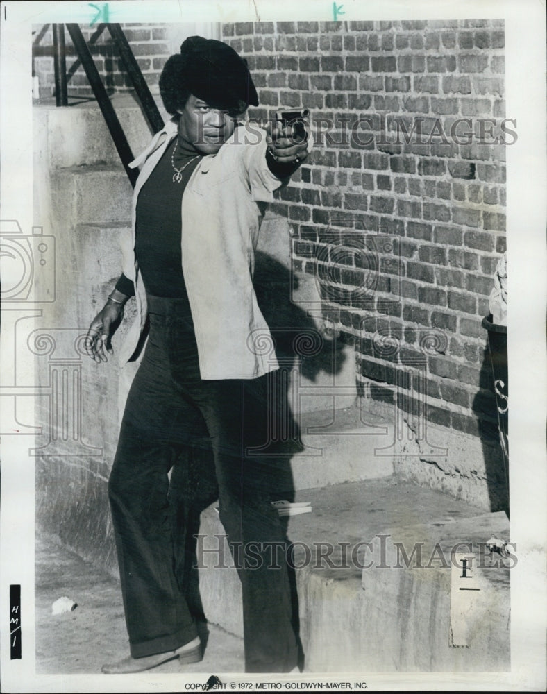 1972 Press Photo Bernie Casey in the film &quot;The Hit Man&quot; - Historic Images