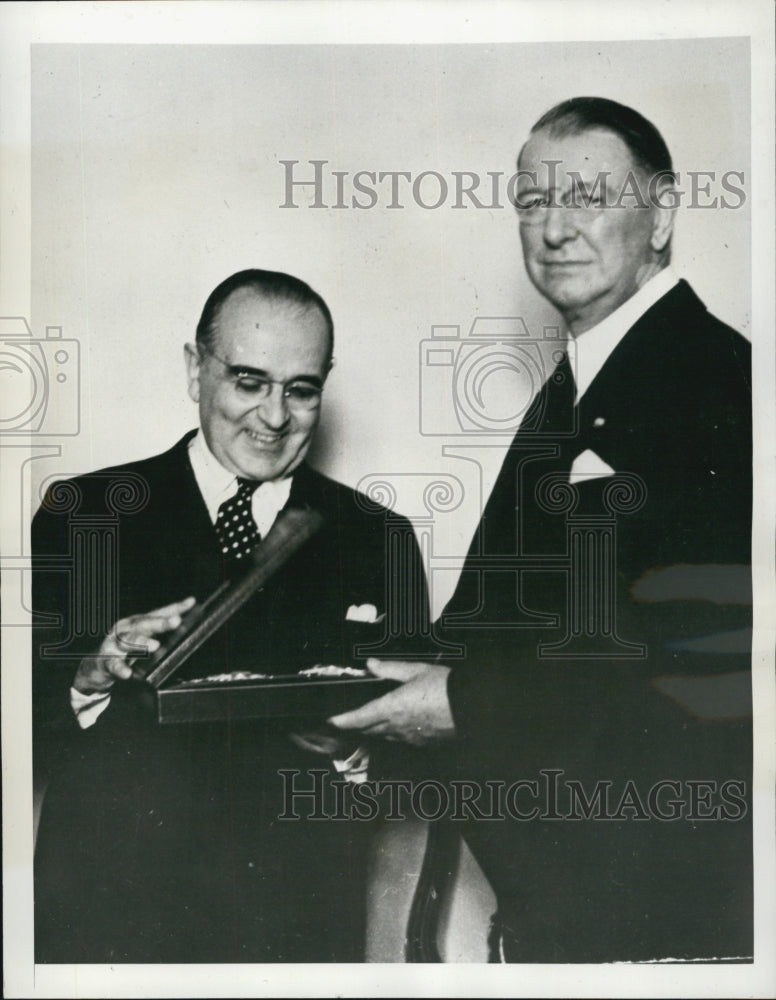 1942 Press Photo Secretary of Navy Frank Know &amp; Brazilian Pres Petulio Vargas - Historic Images