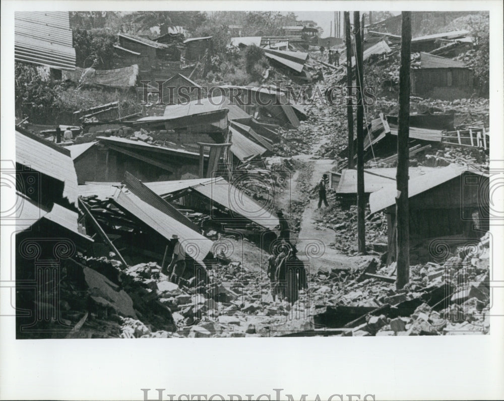 1976 Press Photo Guatemala City Earthquake Aftermath - Historic Images