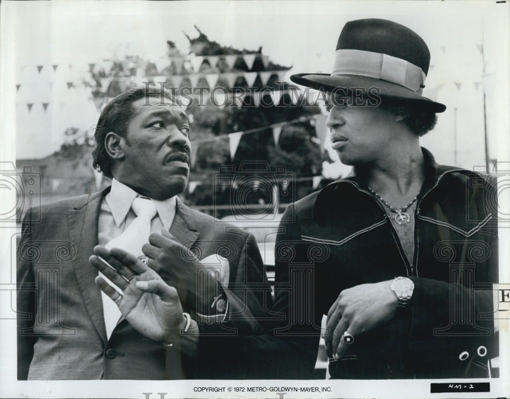 1972 Press Photo Bernie Casey, and Sam Laws in &quot;Hit Man&quot; - Historic Images