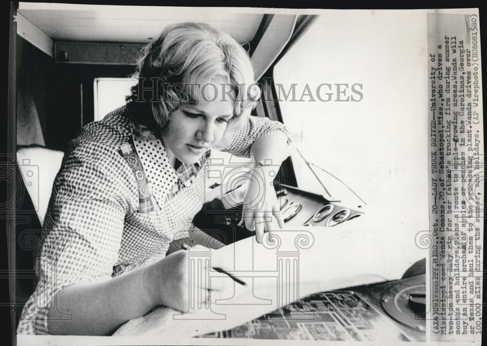 1972 Press Photo Wanda Comans Lady Truck Driver At University Of Mississippi - Historic Images