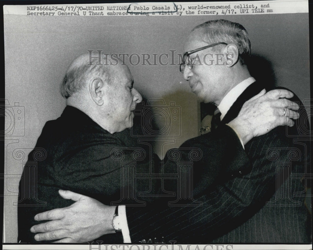 1970 Press Photo Cellist Pablo Casals, and Sec. Gen. U Thant - Historic Images