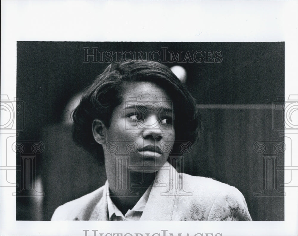 1990 Press Photo Frank Murphy In Hall Of Justice Courtroom For Massacre - Historic Images