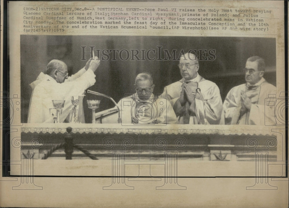 1979 Press Photo Pope Paul VI praying with Stephen Cardinal Wyszynski of Poland - Historic Images