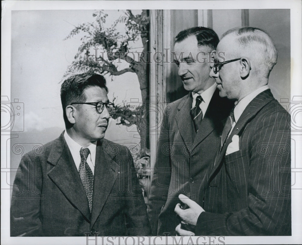 1950 Press Photo Tetsu Katayama of Japan &amp; Jack Jones Union Leader - Historic Images