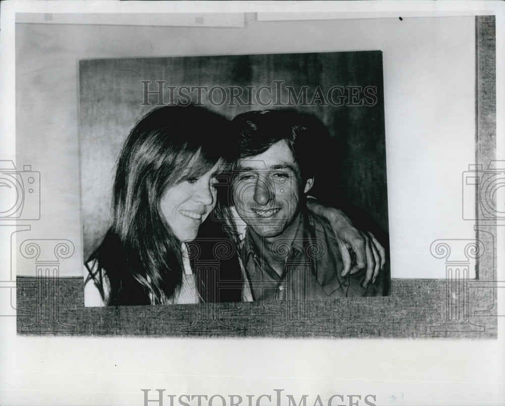 1977 Press Photo Actress Jane Fonda &amp; Husband Tom Hayden - Historic Images