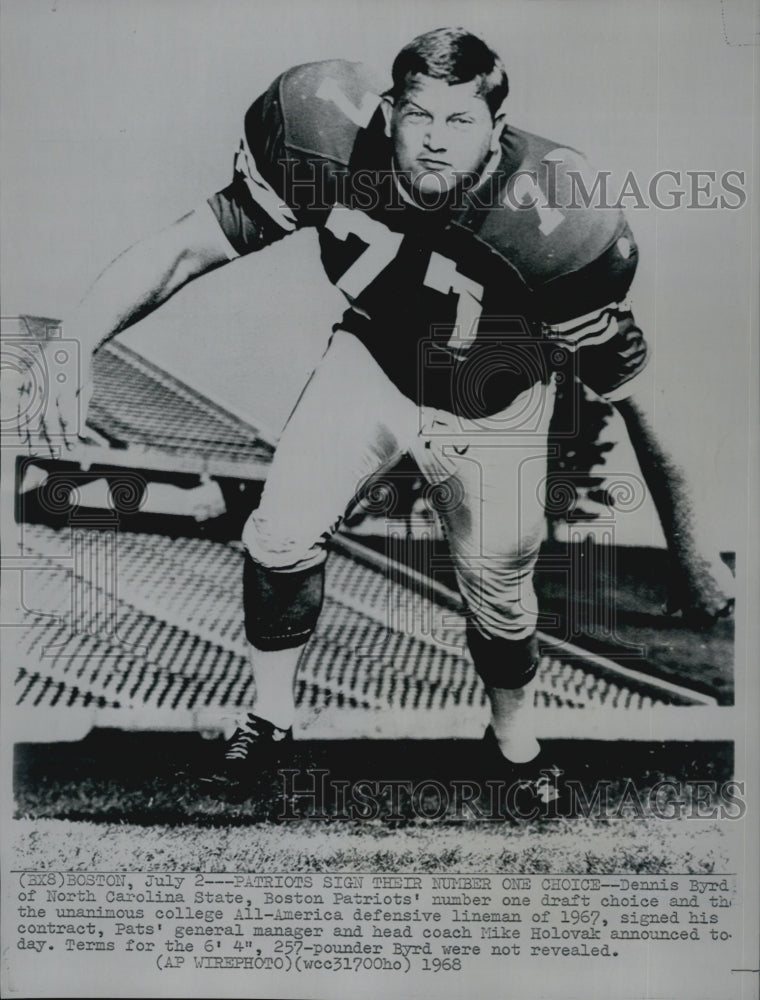 1968 Press Photo Boston Patroits Chose Dennis Byrd of NC State Number 1 Pick - Historic Images