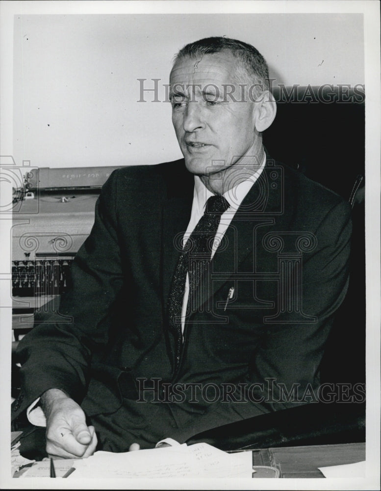 1960 Press Photo Max Conrad - Historic Images