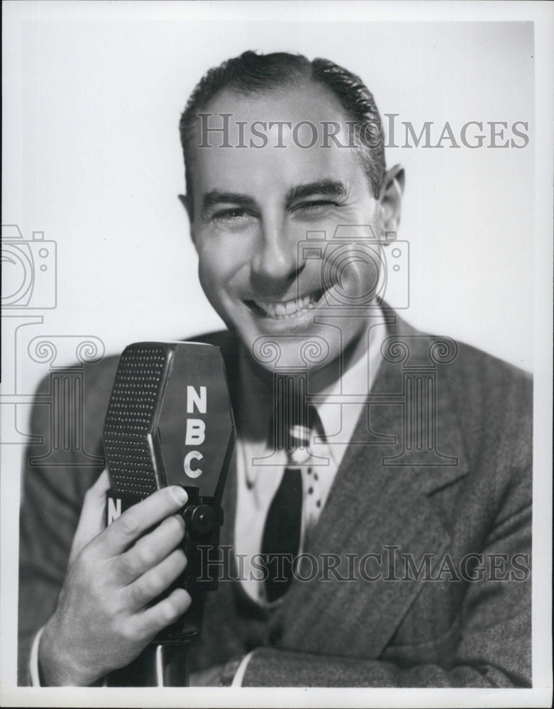 1952 Press Photo Bill Stern NBC Sportscaster TV Host - Historic Images