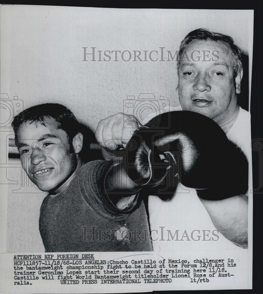 1968 Press Photo Chucho Castillo to Fight Lionel Rose of Australia - Historic Images