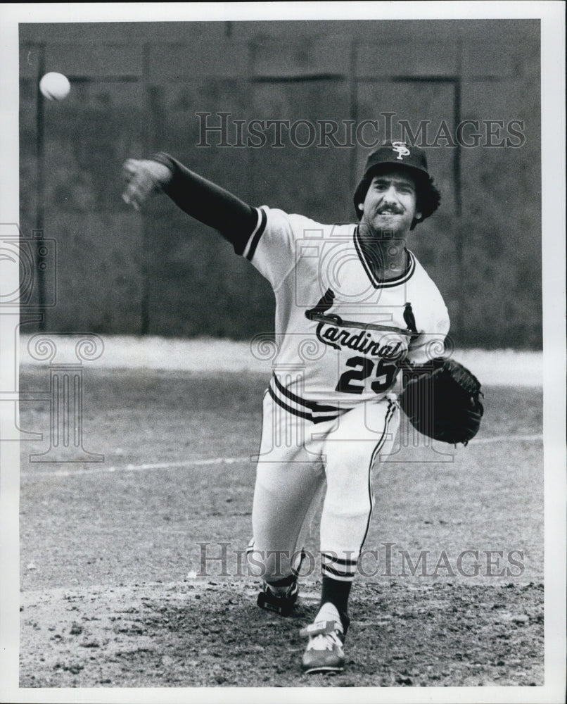 1979 Press Photo Cardinals Pitcher Andy Rincon - Historic Images