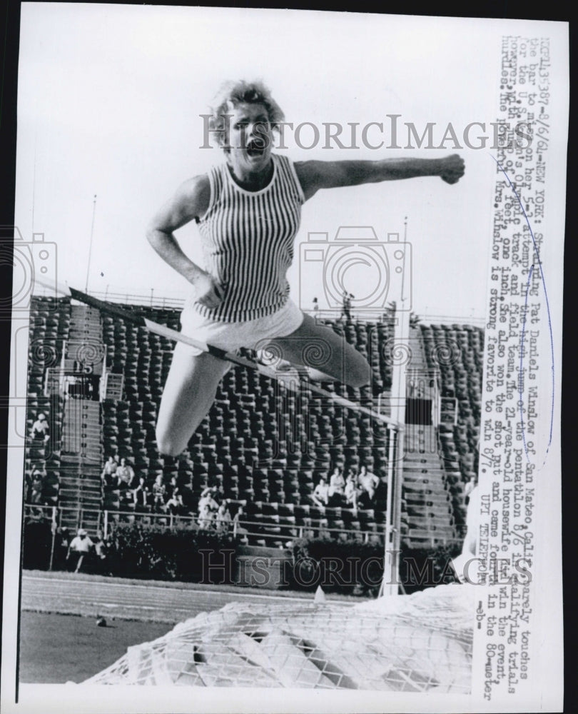 1964 Press Photo Pat Daniels Winslow Jumping in Qualifying Olympic Trials - Historic Images