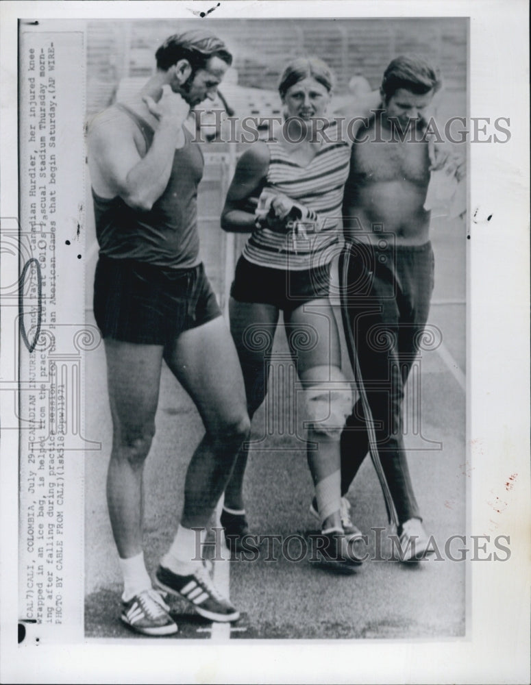 1971 Press Photo Wendy Tyalor Canadian Hurdler Is Injured in Colombia - Historic Images