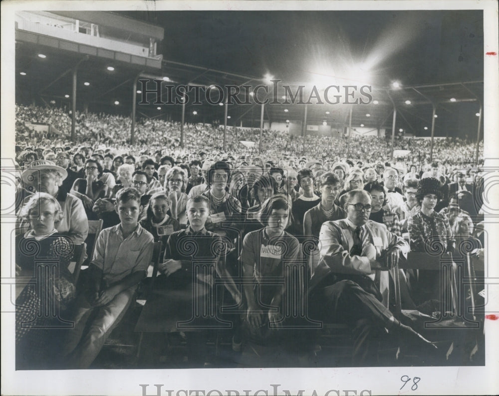 1964 Press Photo Fans Shown at Al Lopez Field Stadium - Historic Images