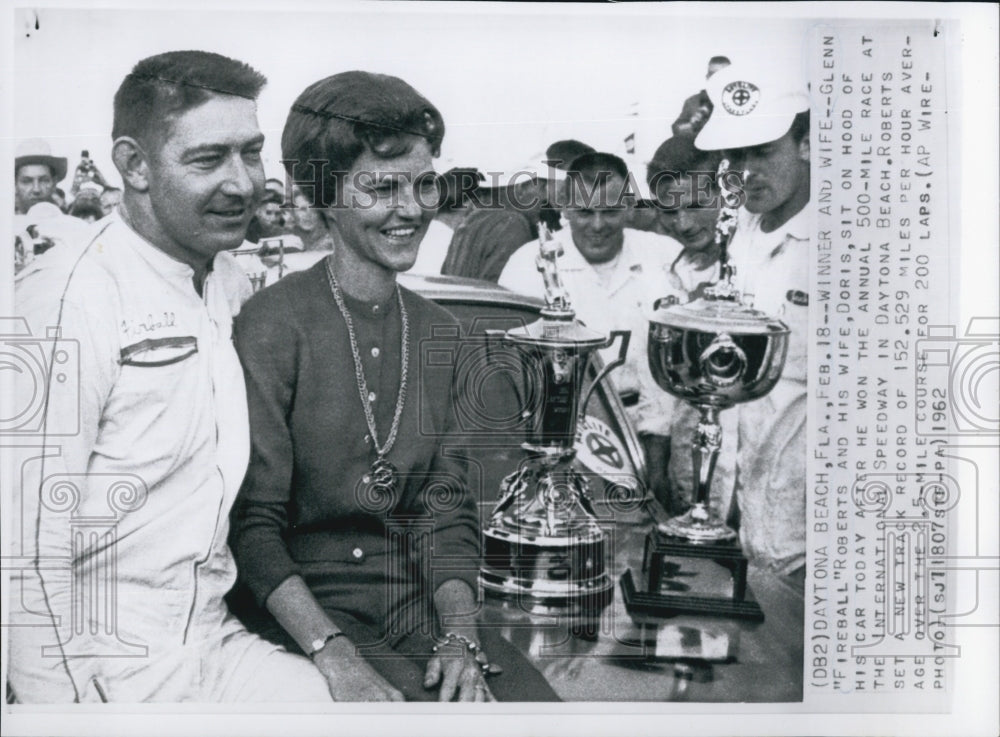 1962 Press Photo Glenn Roberts And Wife - Historic Images