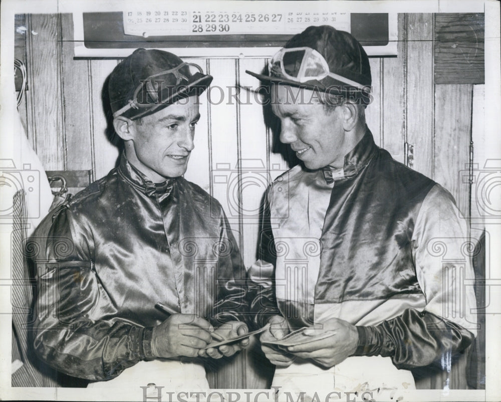 1942 Press Photo Ted Atkinson And Carroll Bierman - Historic Images