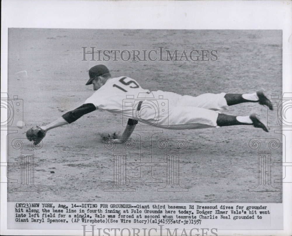 1957 Press Photo Giant's third baseman Ed Bressoud - Historic Images