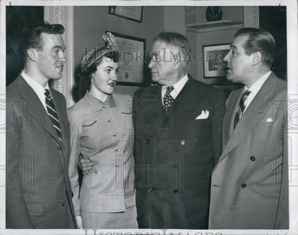 1950 Press Photo Peter &amp; Carol Kennedy, Skaters, Alben Barklet Warren Magnuson - Historic Images