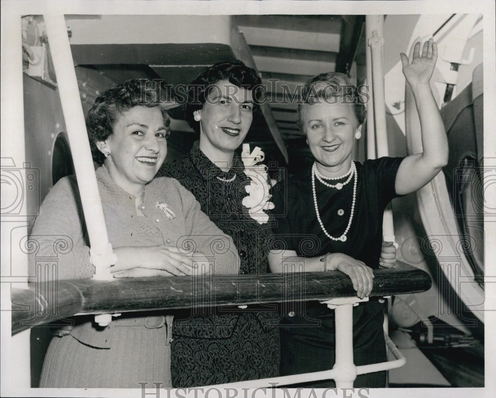 1958 Press Photo Kathery Cusick, Rose Tartorici, Eleanor Miller, Propvalos Club - Historic Images