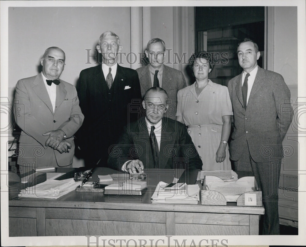 1940 Press Photo Winthrop Cutler, Douglas Thon, Elliot Cutler, in Office - Historic Images