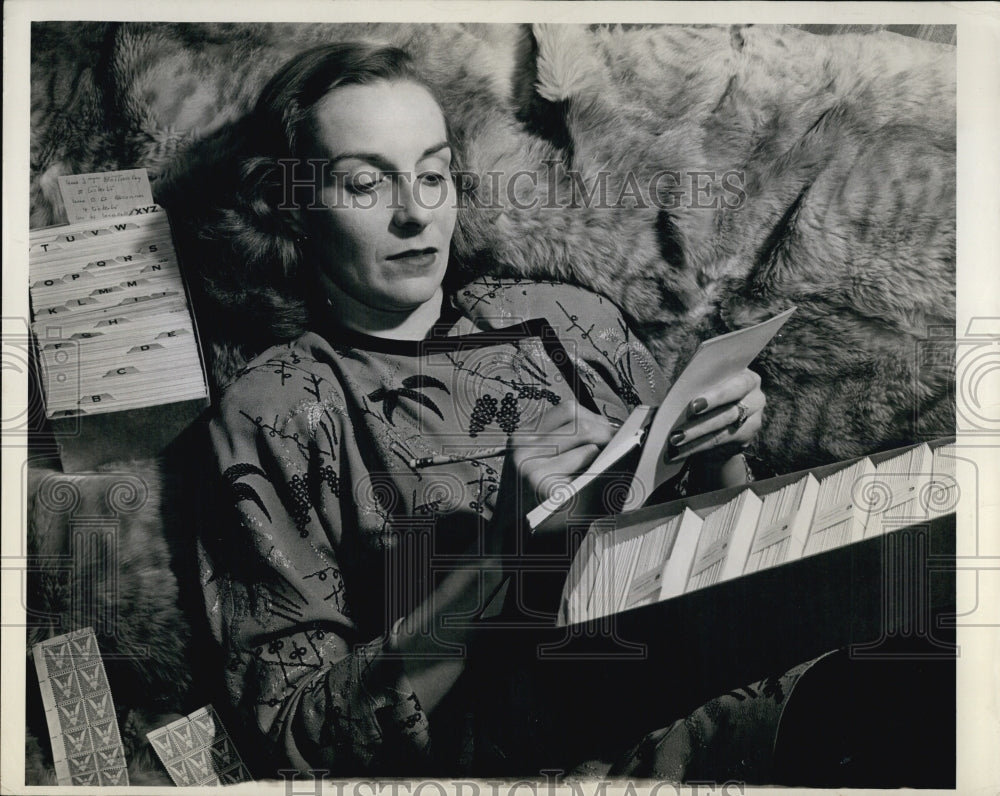 1944 Press Photo Marian Lawrence Wife of Robert Cutler National Security Advisor - Historic Images