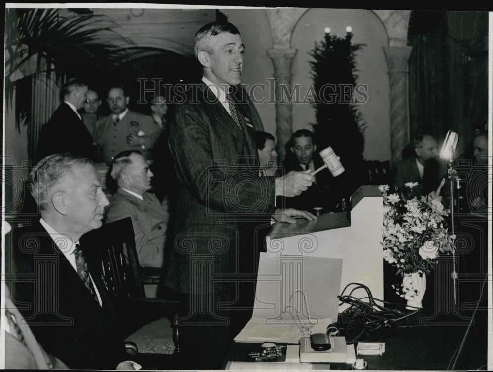 1944 Press Photo Governor Leverett Saltonstall Chairman Of Governors Conference - Historic Images