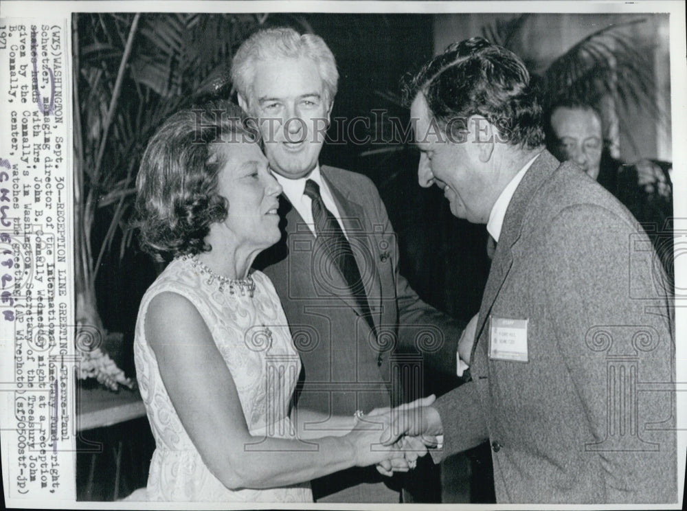 1971 Press Photo Pierre Paul Schwetzer &amp; Mrs.John B. Connally Greet At Reception - Historic Images