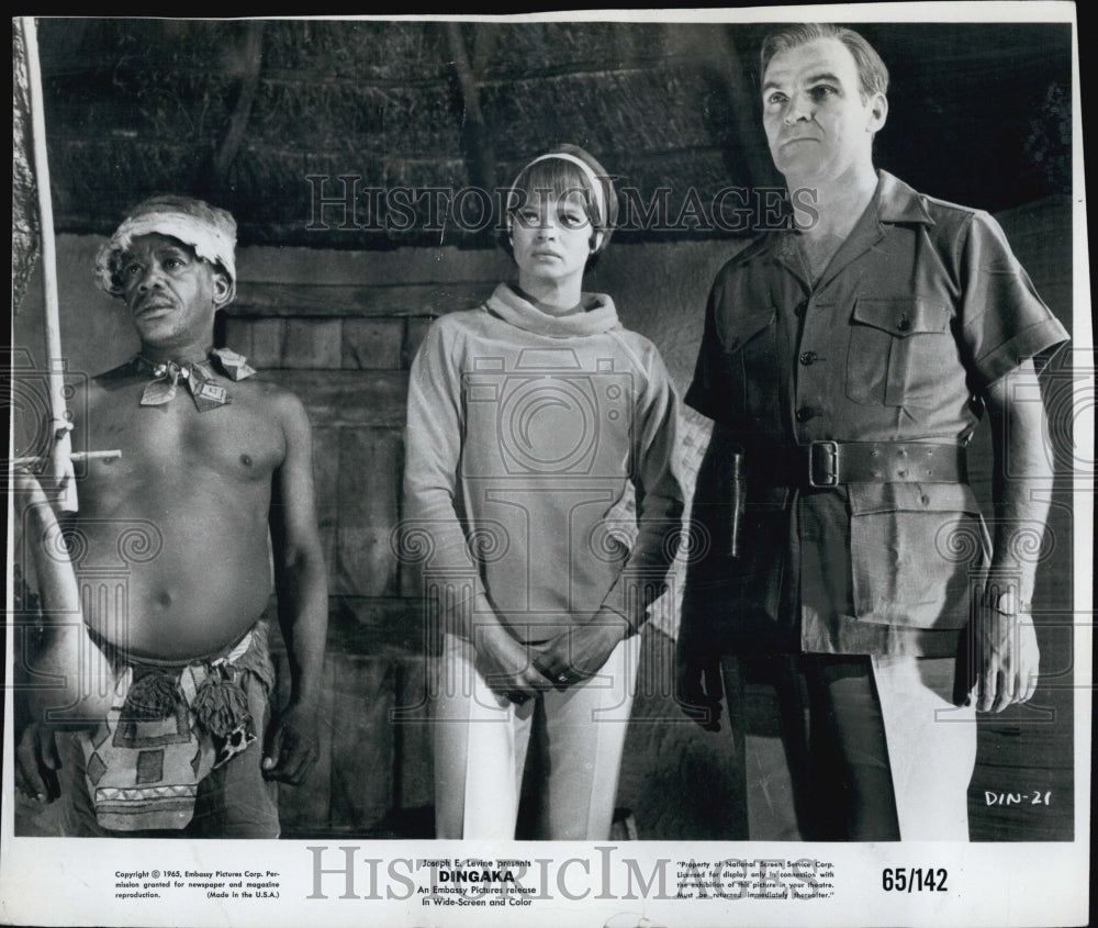 1965 Press Photo Actress Juliet Prowse In "Dingaka" - Historic Images