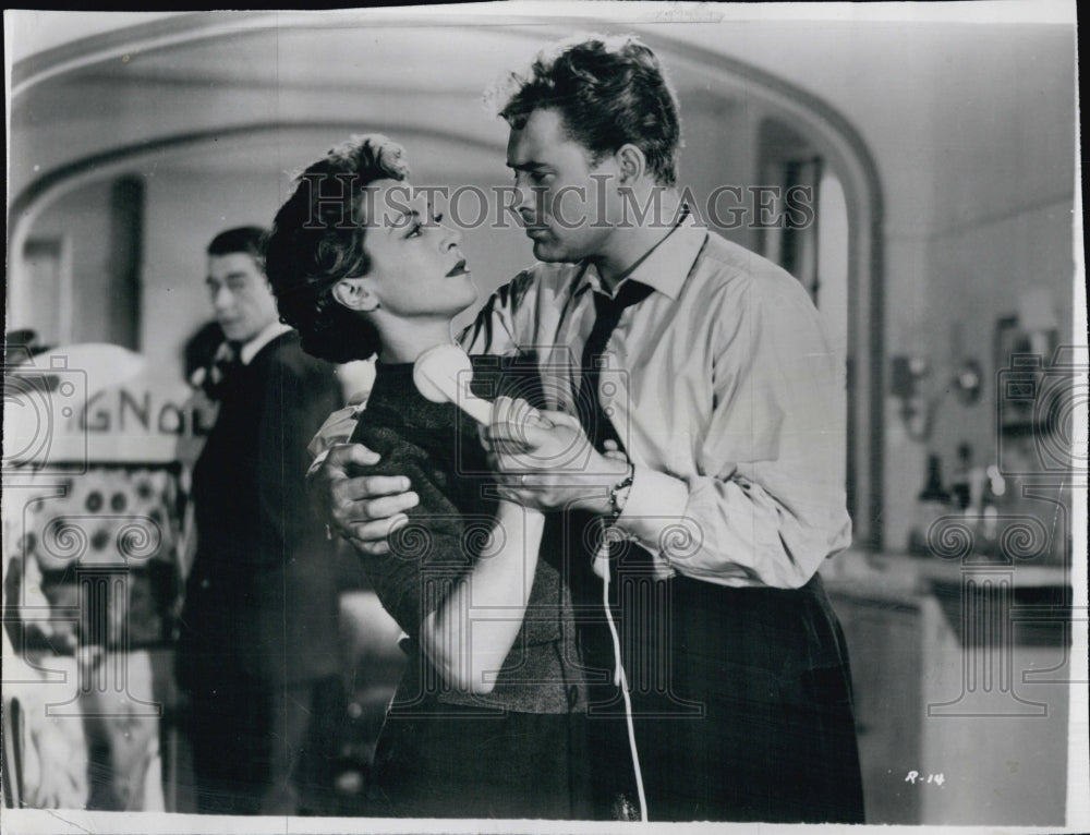 1957 Press Photo Actress Magali Noel & Carl Mohner In "Jules Lesson" - Historic Images