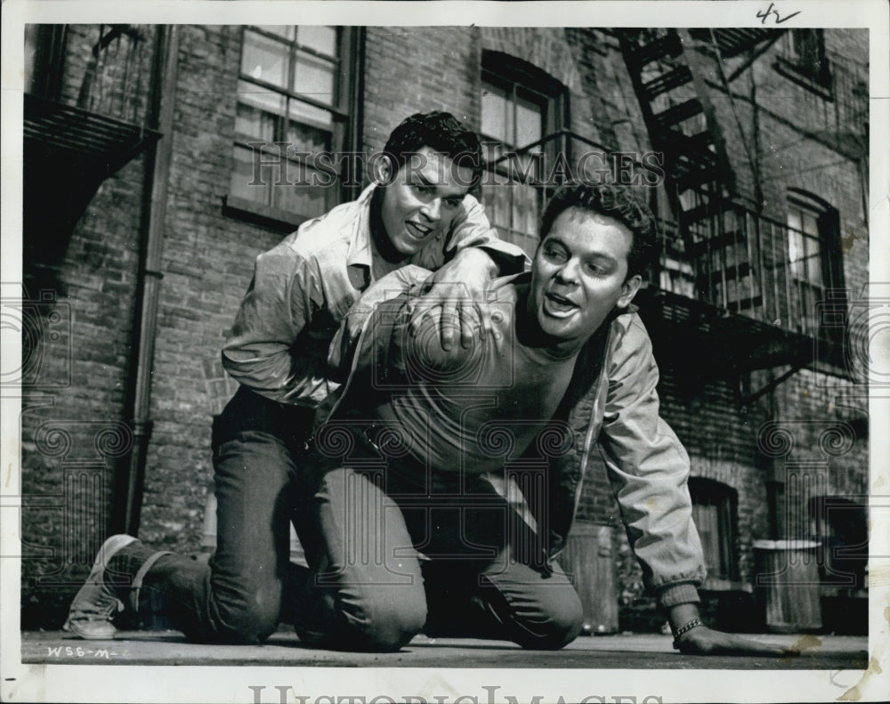 1968 Press Photo Film &quot;West Side Story&quot; Richard Beymer Russ Tamblyn - Historic Images