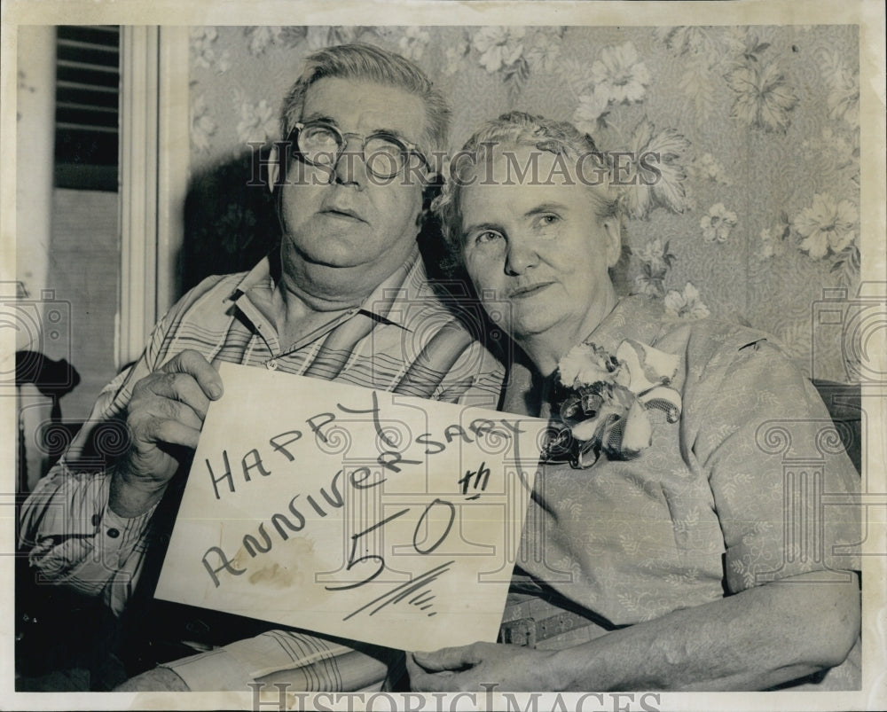 1961 Press Photo Mr. And Mrs. Arthur Lent Celebrate 50th Wedding Anniversary - Historic Images