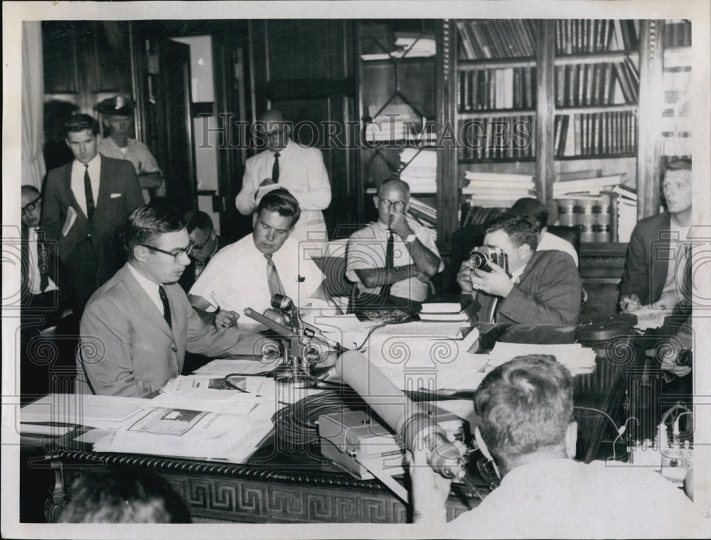 1965 Press Photo Mayor Charles Ryan in Press Conference - Historic Images