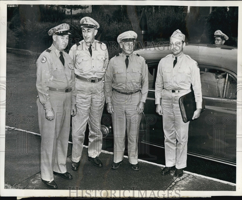 1951 Press Photo Maj.Gen.Paul W.Rutledge Visiting Fort Banks Massachusetts - Historic Images