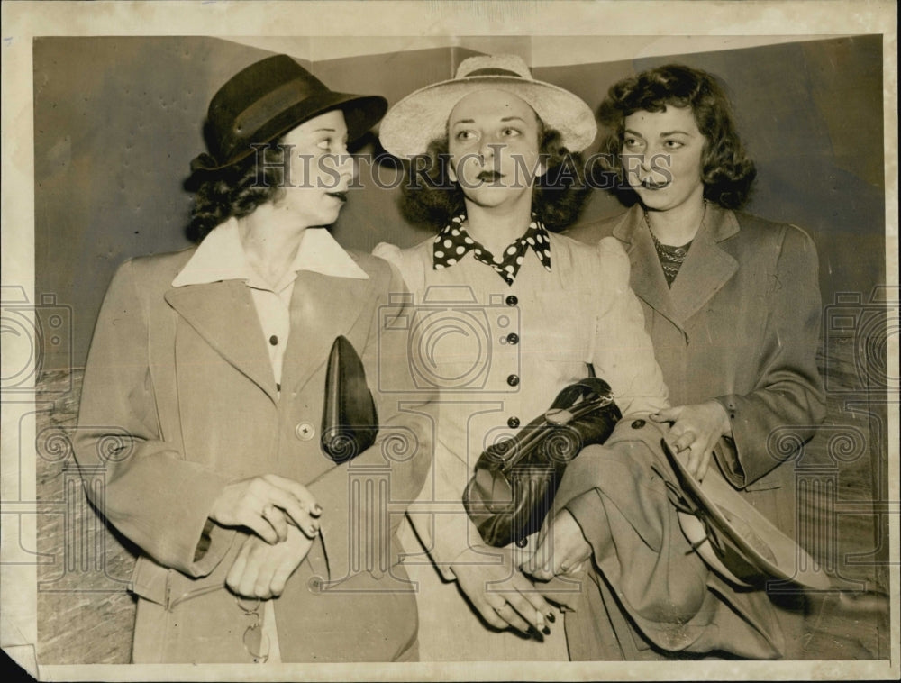 1941 Press Photo Elizabeth Williams Muriel Rutsky Jonne Markus at Divorce Court - Historic Images