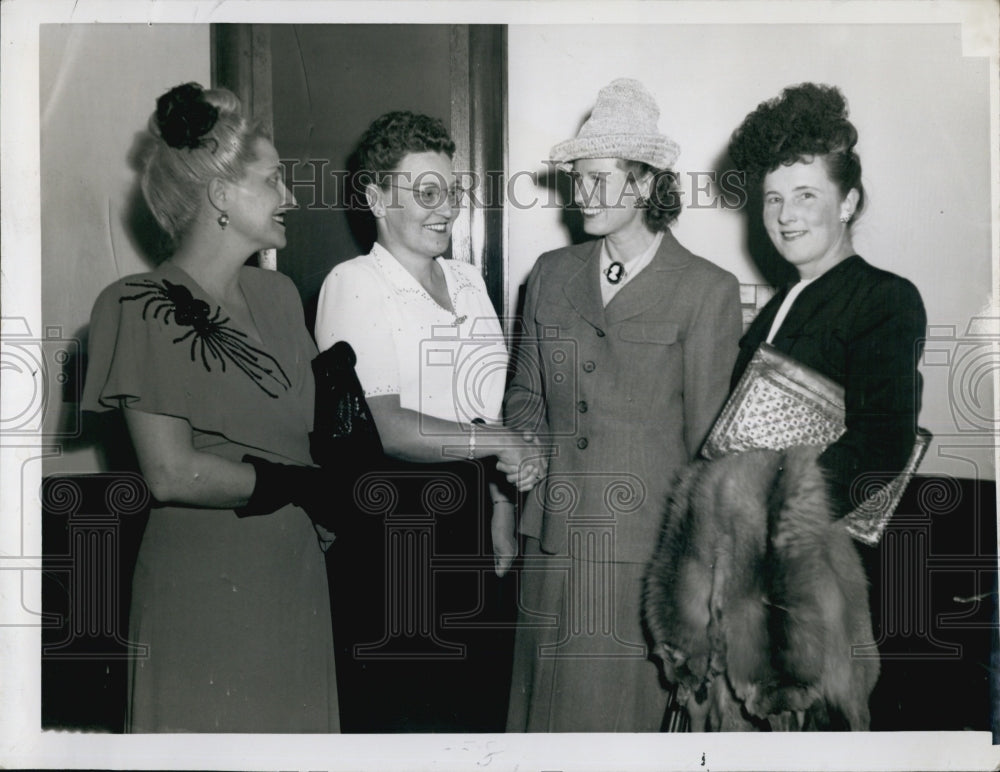 1947 Press Photo Mrs. Tobin,Mrs.Anthony,Mrs.Bradley Wives Of Democrats - Historic Images