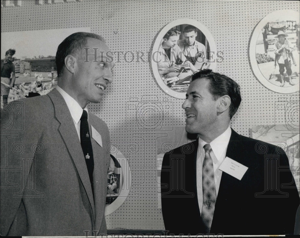 1960 Press Photo Bob Clayton Station WHDH Boston Frank Goffio CARE director - Historic Images