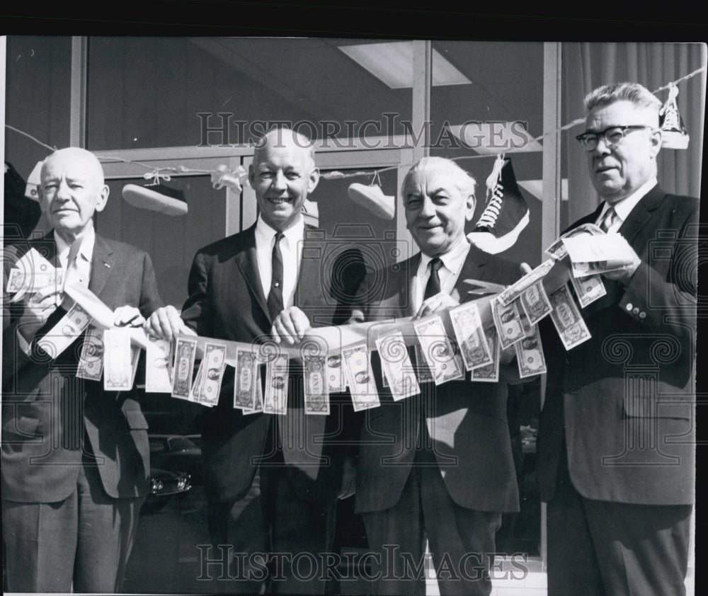 1965 Press Photo Dedham Massachusetts Trust Company Branch Office Dollar Ribbon - Historic Images