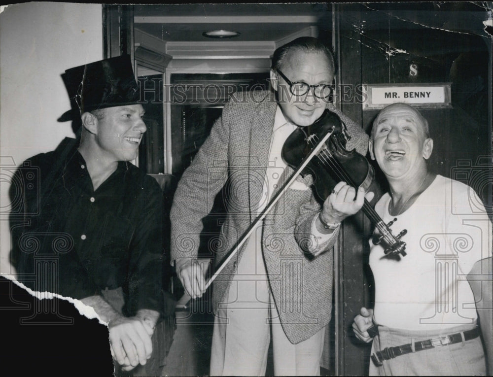 1957 Press Photo Actor Jack Benny, Jimmy Durante &amp; Jack Baker on &quot;Beau James&quot; - Historic Images