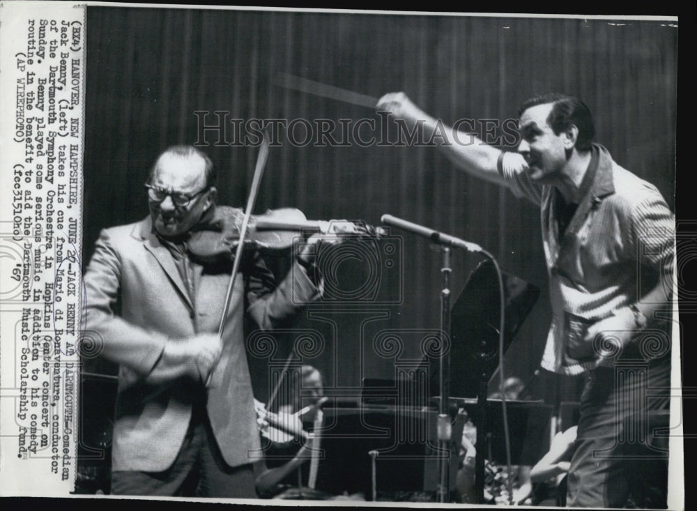 1967 Comedian Jack Benny Playing Violin &amp; Conductor Mario i Bonavent - Historic Images