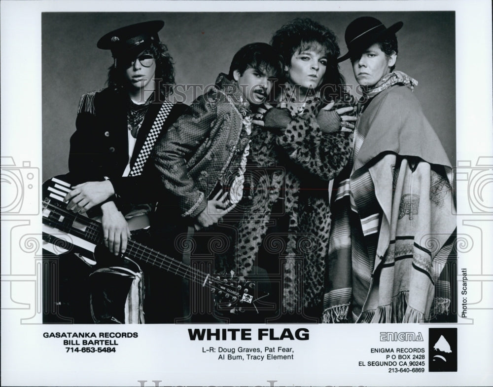 Press Photo White Flag - Historic Images