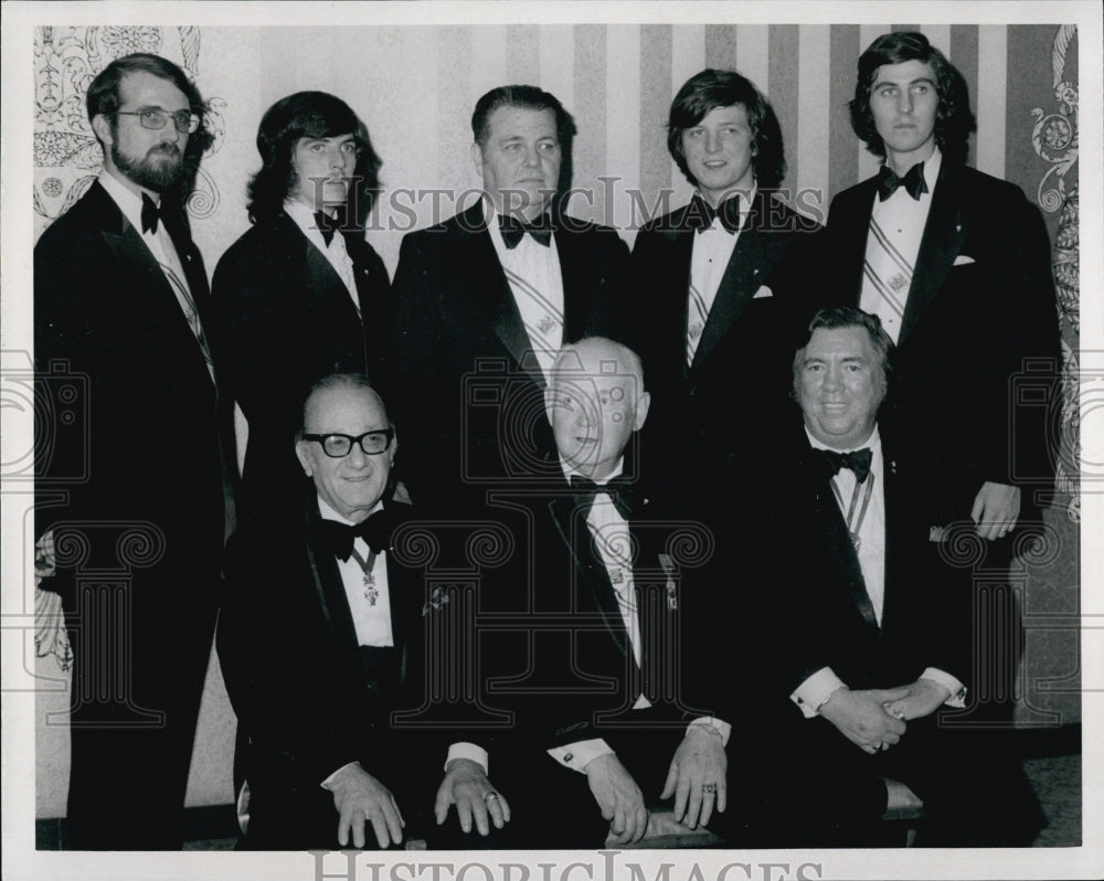 Press Photo John, Robert, John, Gregory and Michael Leonard With Don Restaino - Historic Images