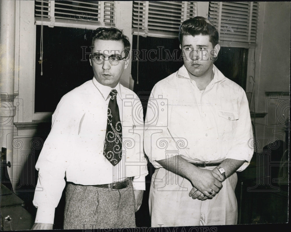 1954 Press Photo Martin Ciccatelli and Gerald Bradley, Bank Tellers - Historic Images