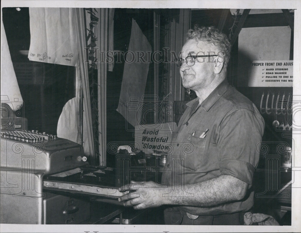 1963 Press Photo Leroy Churchill - Historic Images