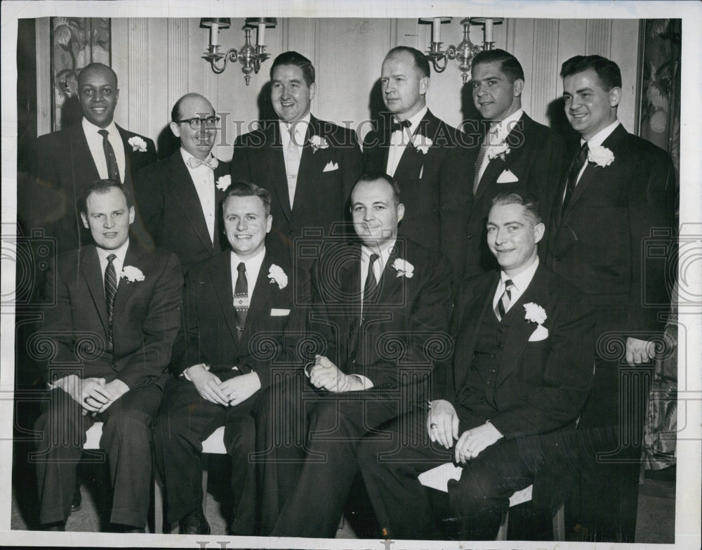 1956 Press Photo Boston Jr Chamber of Commerce with Outstanding Young Men 1955 - Historic Images