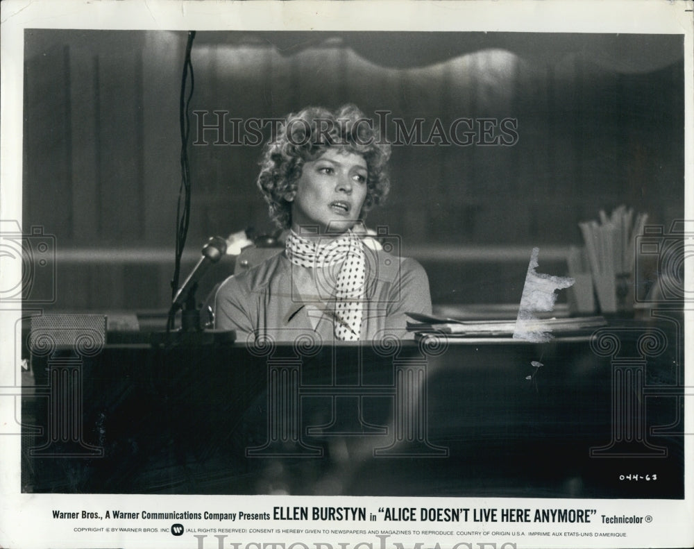 1975 Press Photo Actress Ellen Burstyn in &quot;Alice Doesn&#39;t Live Here Anymore&quot; - Historic Images