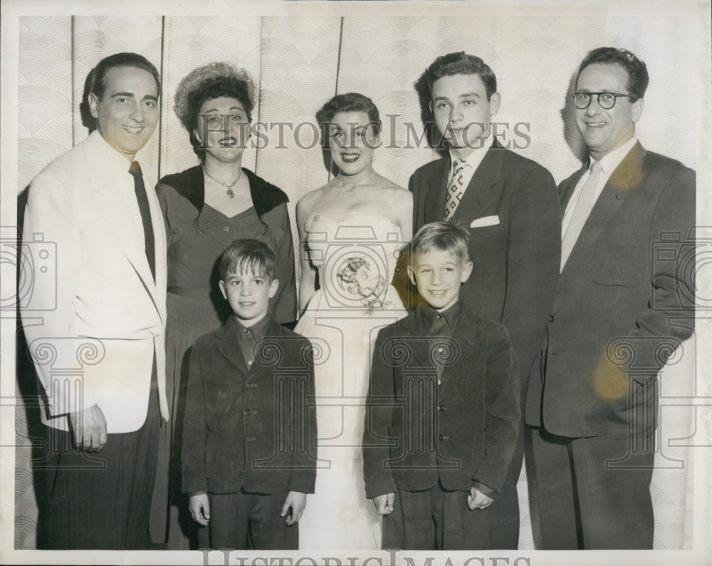 1952 Cindy Lord, Toni Marci, Petty, Thomas, Dennis and Cohen - Historic Images